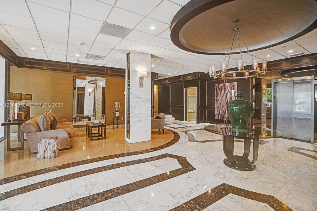 En Venta: $625,000 (2 camas, 2 baños, 1206 Pies cuadrados)