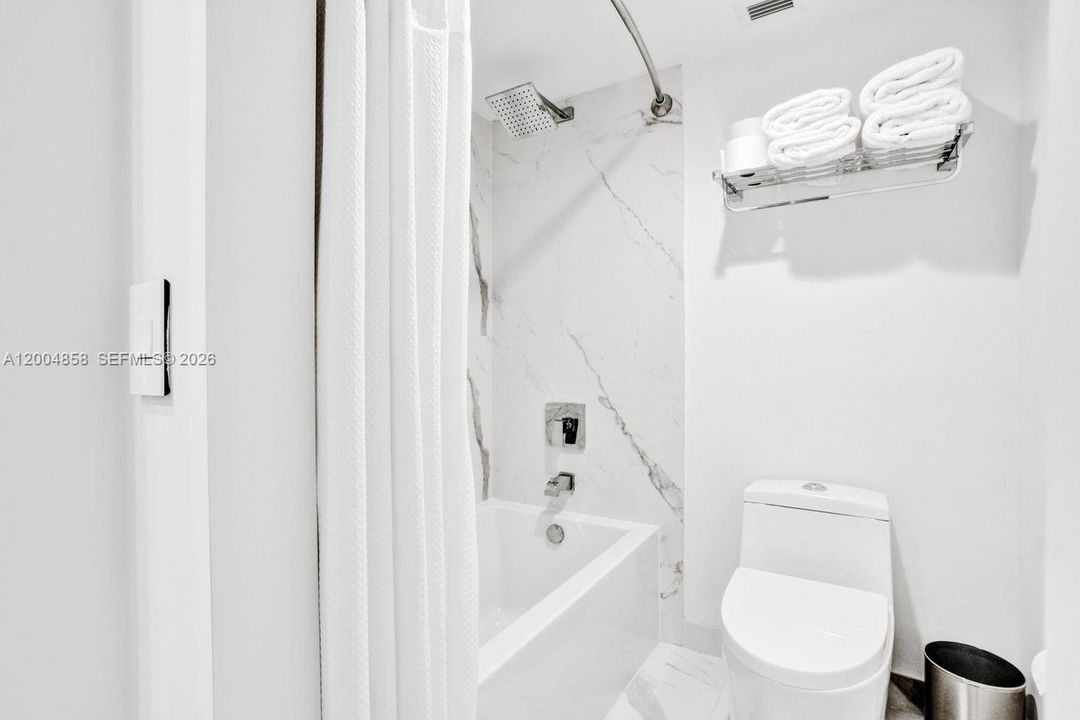 En Venta: $625,000 (2 camas, 2 baños, 1206 Pies cuadrados)