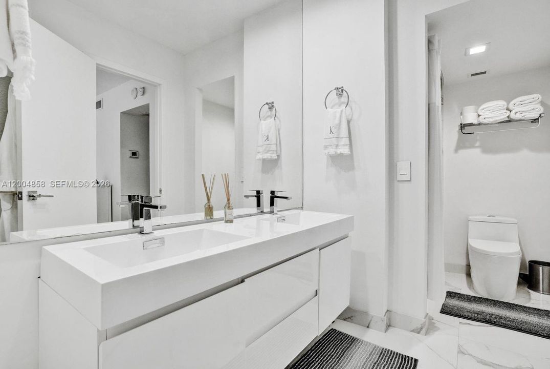 En Venta: $625,000 (2 camas, 2 baños, 1206 Pies cuadrados)