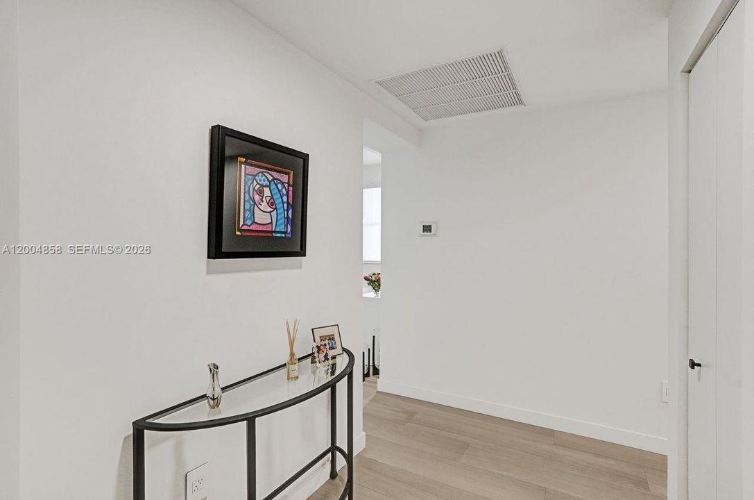 En Venta: $625,000 (2 camas, 2 baños, 1206 Pies cuadrados)