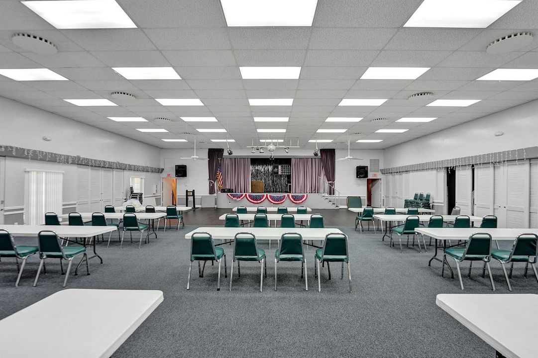 OG3 Amenities Community room