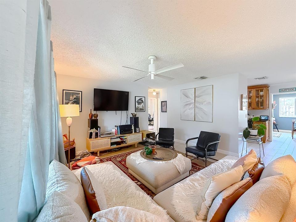 6 SE 10th Court-23