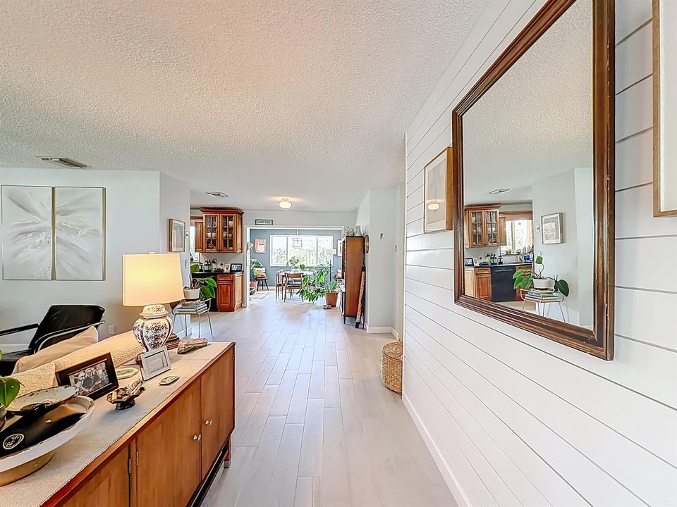 6 SE 10th Court-17