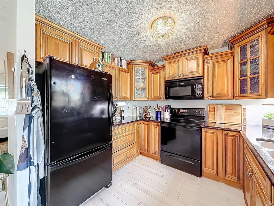 6 SE 10th Court-31
