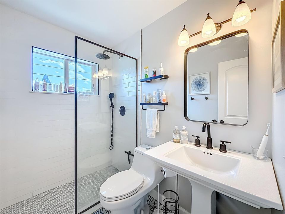 6 SE 10th Court-53