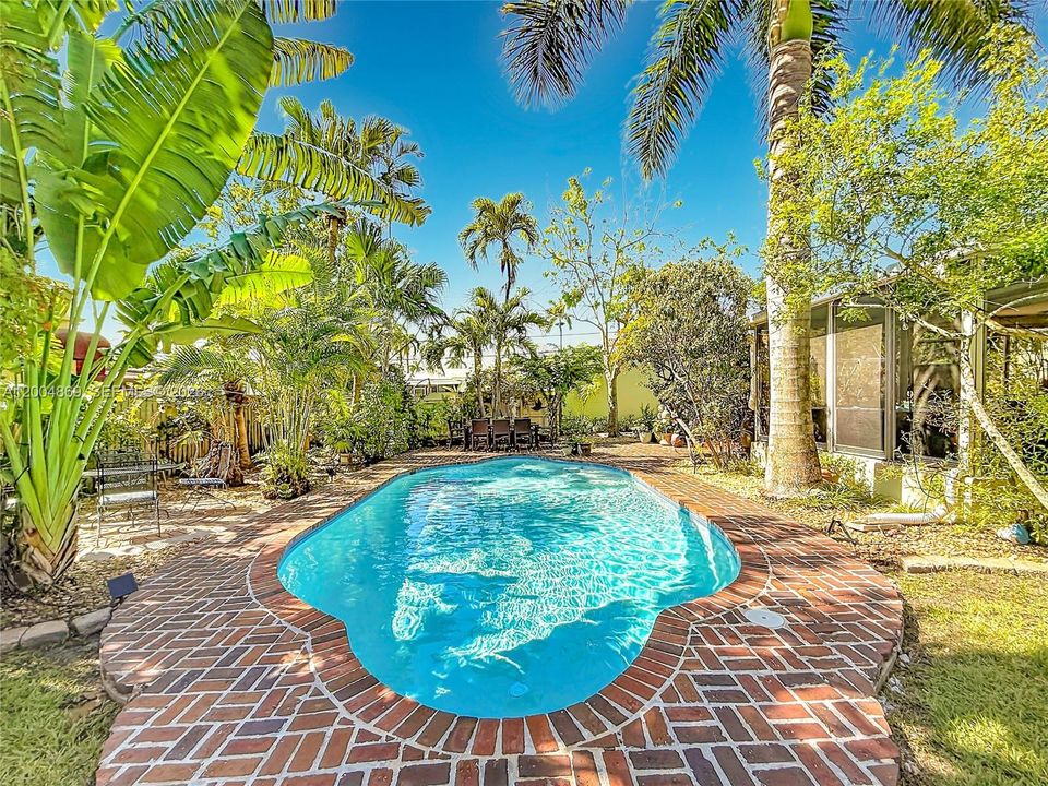 For Sale: $1,435,000 (4 beds, 3 baths, 3125 Square Feet)