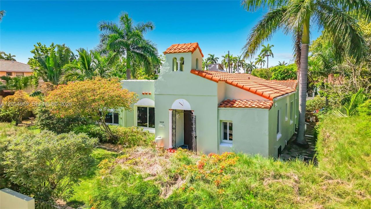 For Sale: $1,435,000 (4 beds, 3 baths, 3125 Square Feet)