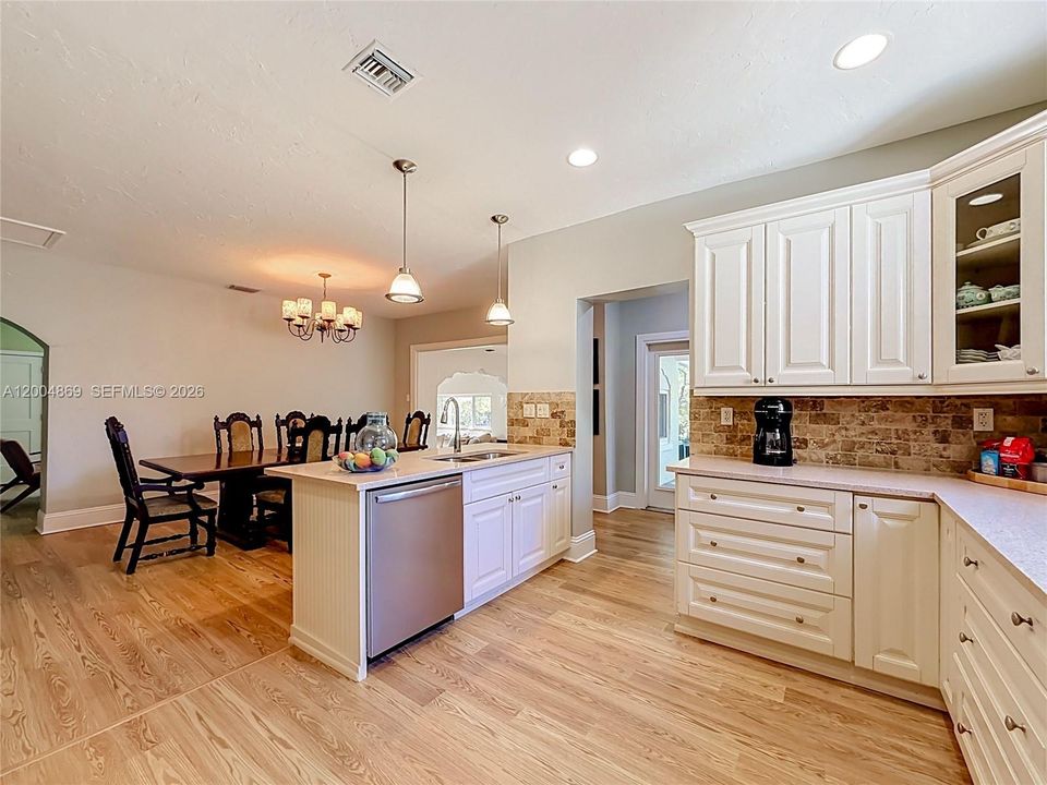 For Sale: $1,435,000 (4 beds, 3 baths, 3125 Square Feet)
