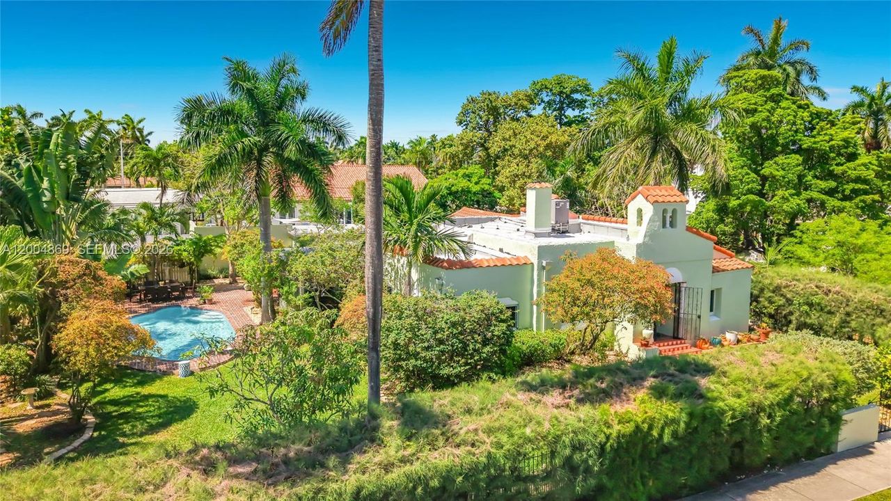 For Sale: $1,435,000 (4 beds, 3 baths, 3125 Square Feet)