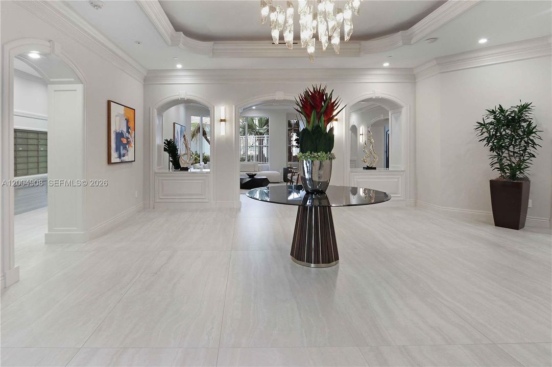 En Venta: $849,000 (2 camas, 2 baños, 2240 Pies cuadrados)