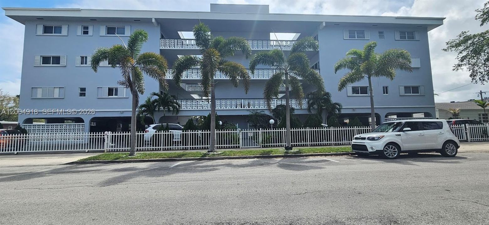 Vendido Recientemente: $189,000 (1 camas, 1 baños, 750 Pies cuadrados)