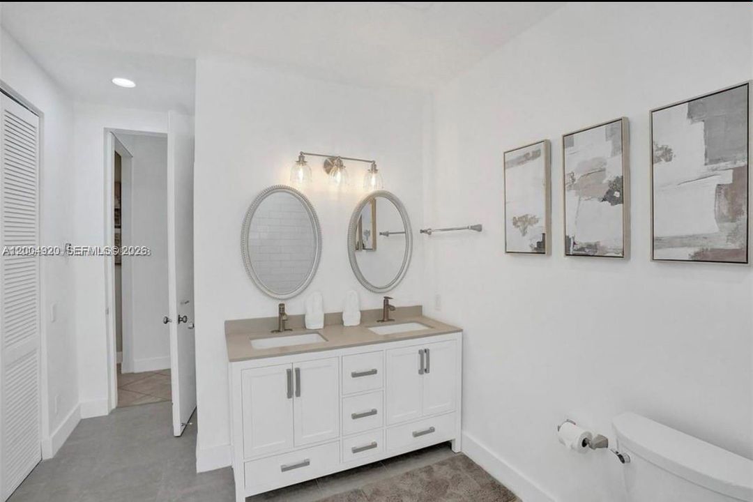 В аренду: $17,499 (9 спален, 5 ванн, 4133 Квадратных фут)
