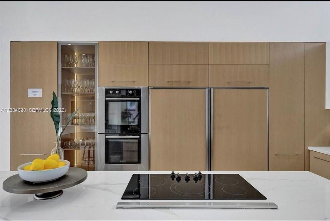 В аренду: $17,499 (9 спален, 5 ванн, 4133 Квадратных фут)