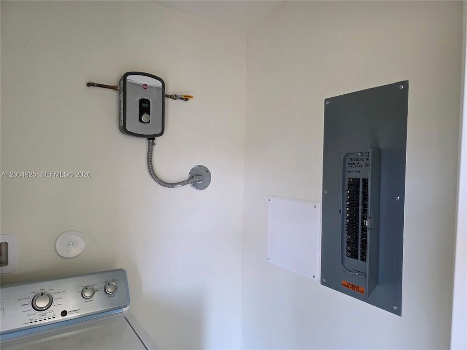 En Venta: $259,900 (3 camas, 2 baños, 0 Pies cuadrados)
