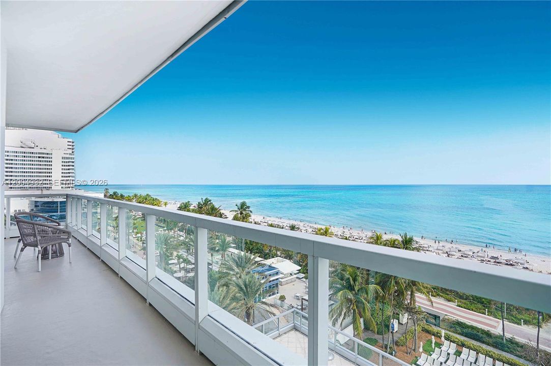 For Sale: $1,799,999 (1 beds, 1 baths, 771 Square Feet)