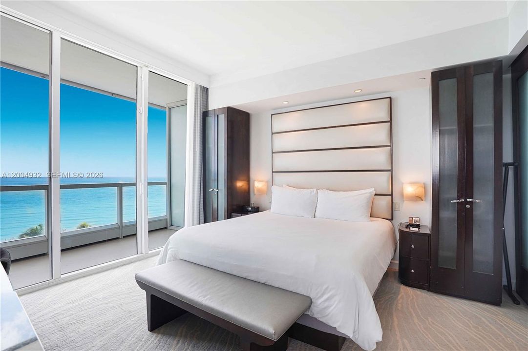 For Sale: $1,799,999 (1 beds, 1 baths, 771 Square Feet)