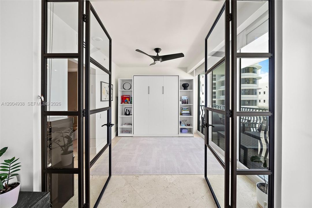 For Sale: $1,675,000 (2 beds, 2 baths, 1170 Square Feet)