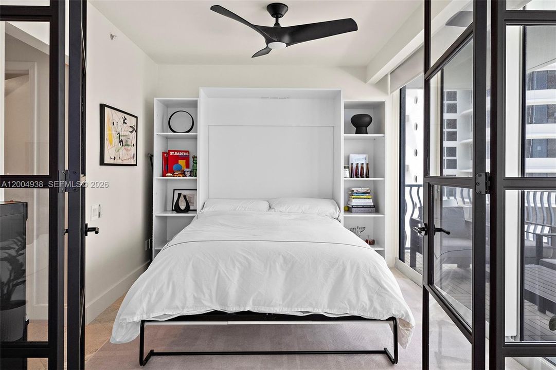 For Sale: $1,675,000 (2 beds, 2 baths, 1170 Square Feet)