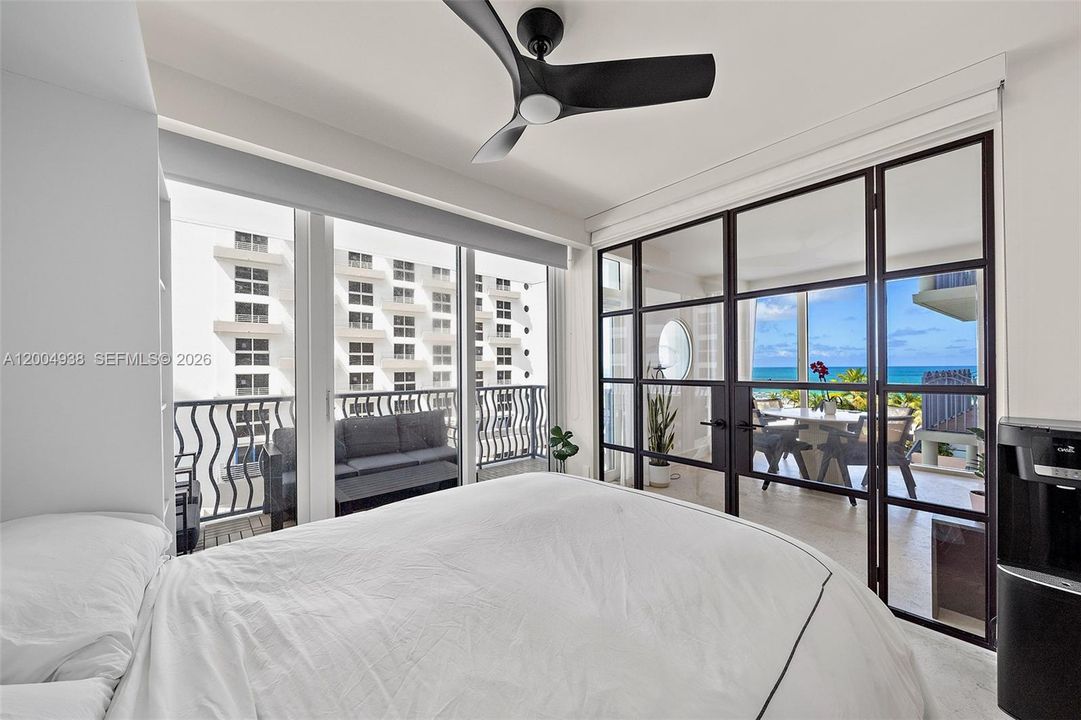For Sale: $1,675,000 (2 beds, 2 baths, 1170 Square Feet)