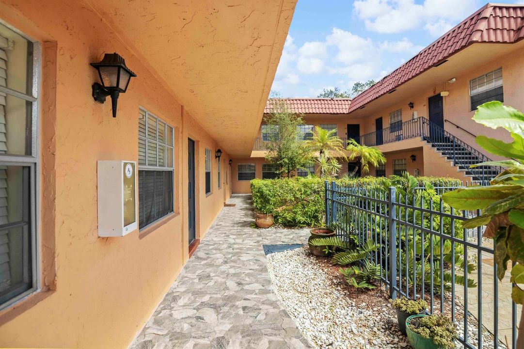 Ground floor walkway