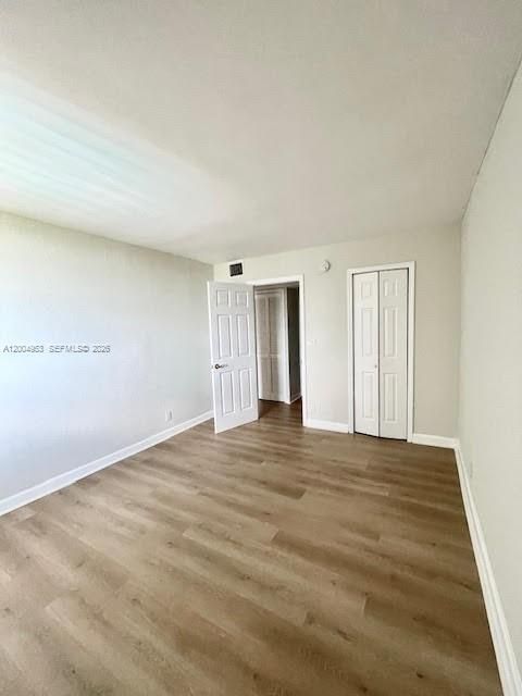 Под контрактом: $185,000 (1 спален, 1 ванн, 605 Квадратных фут)