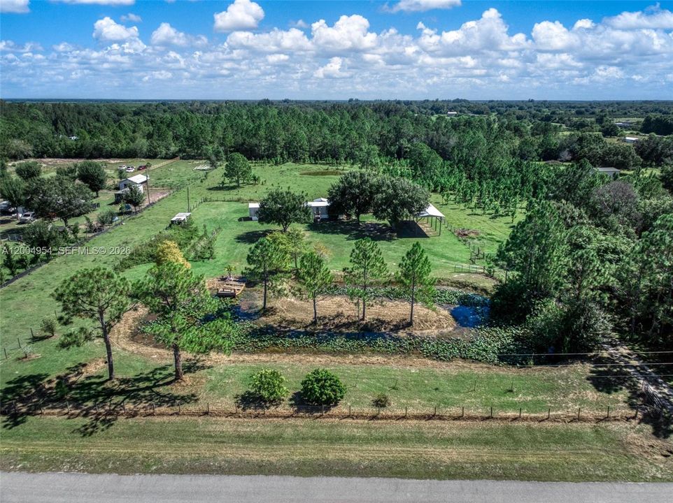 For Sale: $240,000 (2 beds, 2 baths, 1064 Square Feet)