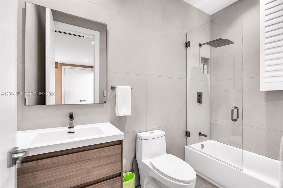 Recientemente alquilado: $28,900 (6 camas, 6 baños, 3670 Pies cuadrados)