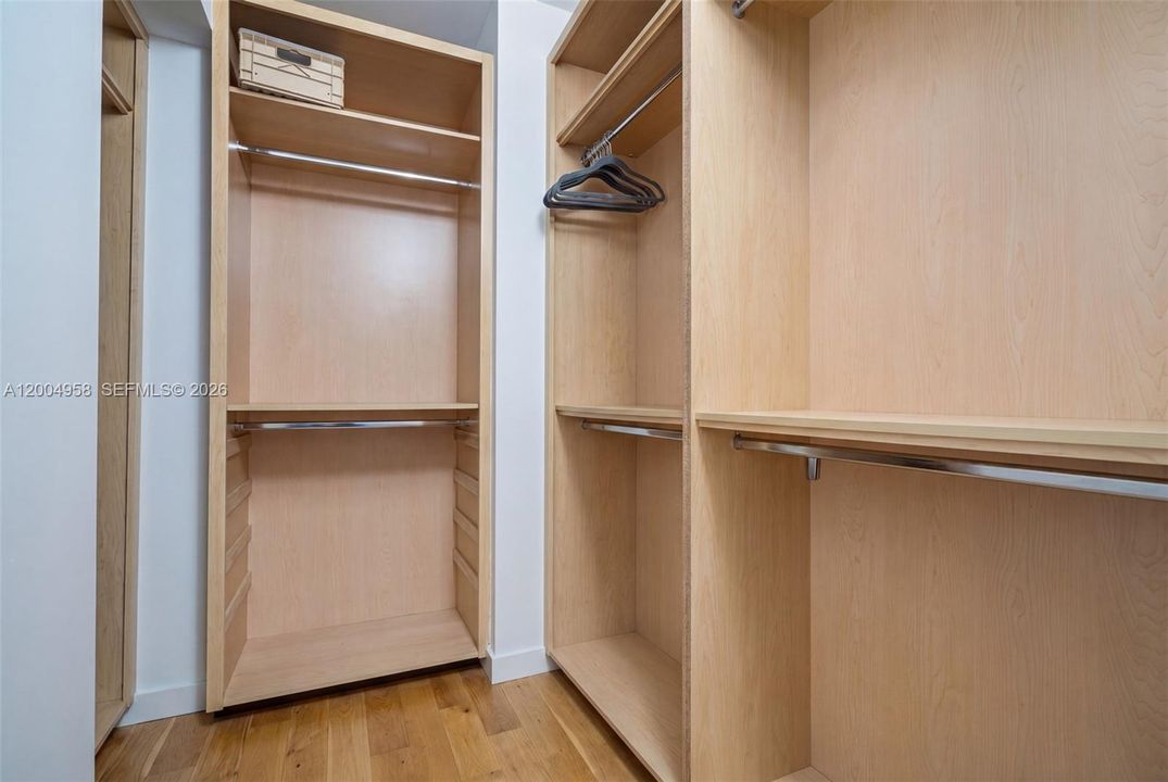 For Sale: $1,125,000 (2 beds, 2 baths, 1460 Square Feet)