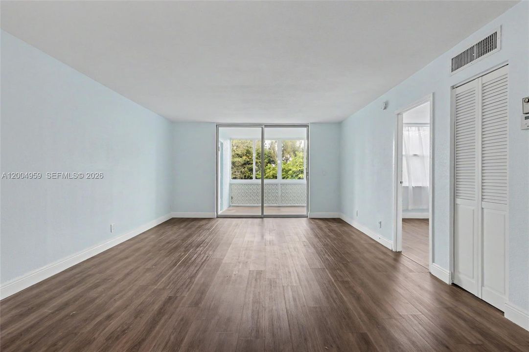 En Venta: $149,900 (2 camas, 2 baños, 1142 Pies cuadrados)