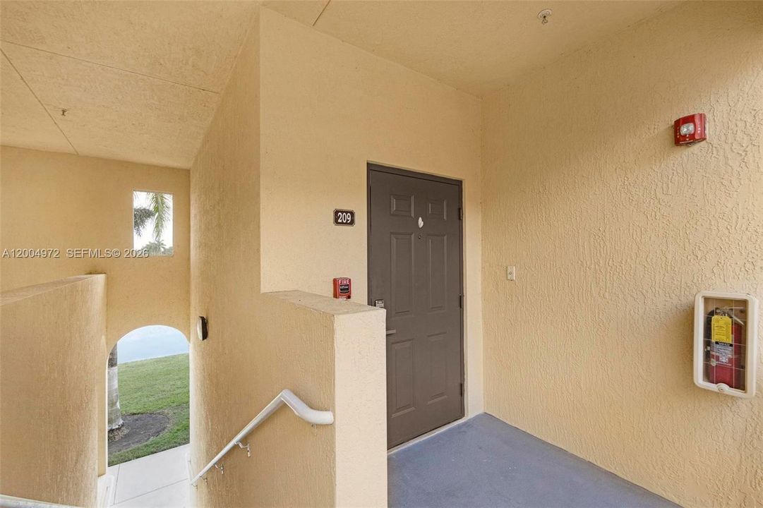 For Sale: $412,000 (3 beds, 2 baths, 1445 Square Feet)
