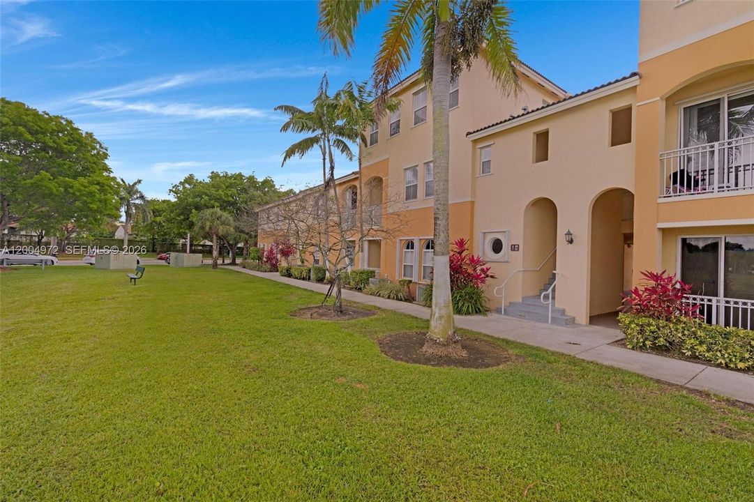 For Sale: $412,000 (3 beds, 2 baths, 1445 Square Feet)