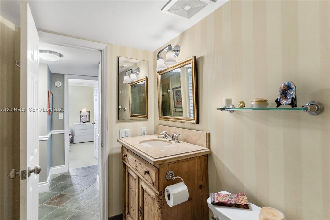 Activo con contrato: $525,000 (2 camas, 2 baños, 1295 Pies cuadrados)