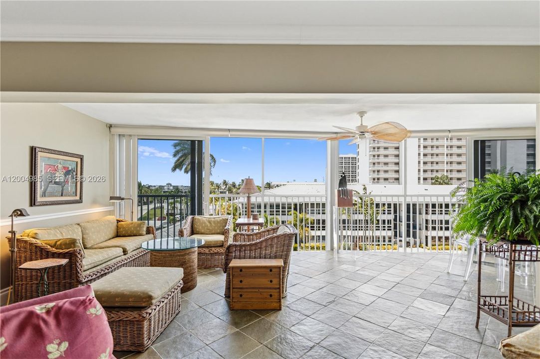 Activo con contrato: $525,000 (2 camas, 2 baños, 1295 Pies cuadrados)
