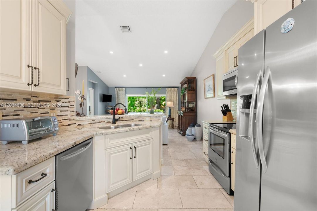 Activo con contrato: $599,900 (3 camas, 2 baños, 1420 Pies cuadrados)