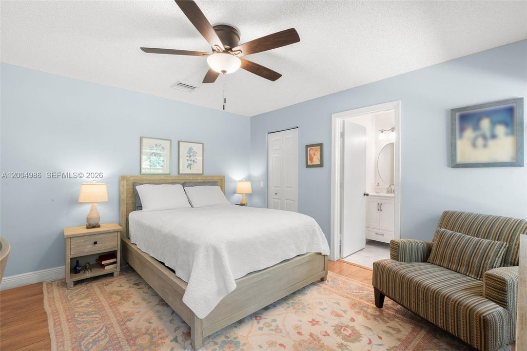 Activo con contrato: $599,900 (3 camas, 2 baños, 1420 Pies cuadrados)