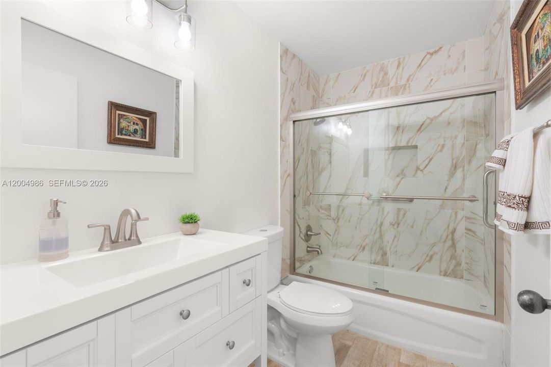 Activo con contrato: $599,900 (3 camas, 2 baños, 1420 Pies cuadrados)