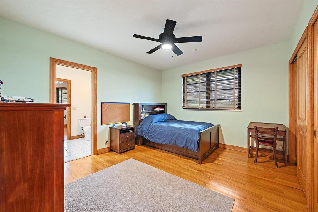 7902 SE Canaan Way-6