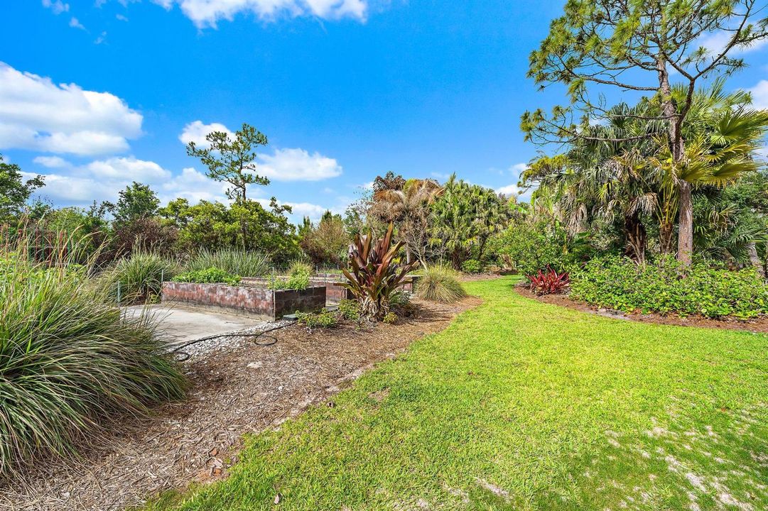 7902 SE Canaan Way-31