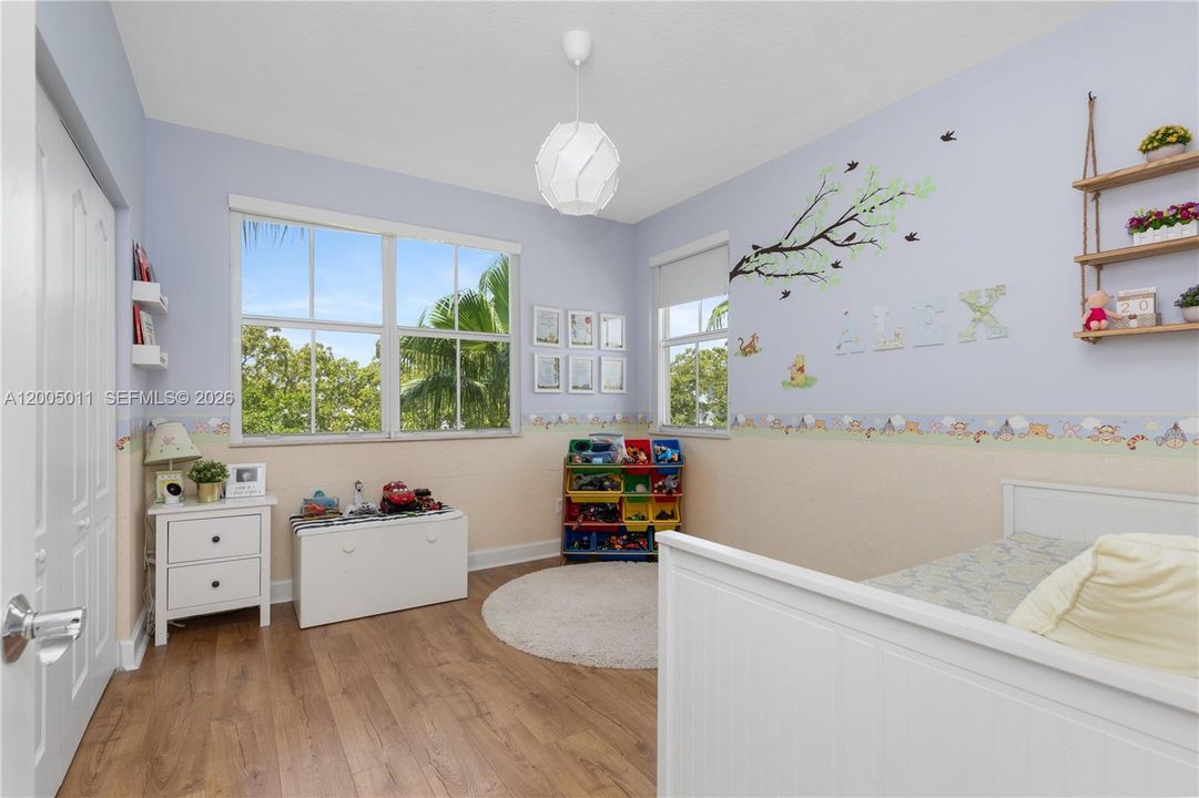 For Sale: $805,000 (3 beds, 2 baths, 1738 Square Feet)