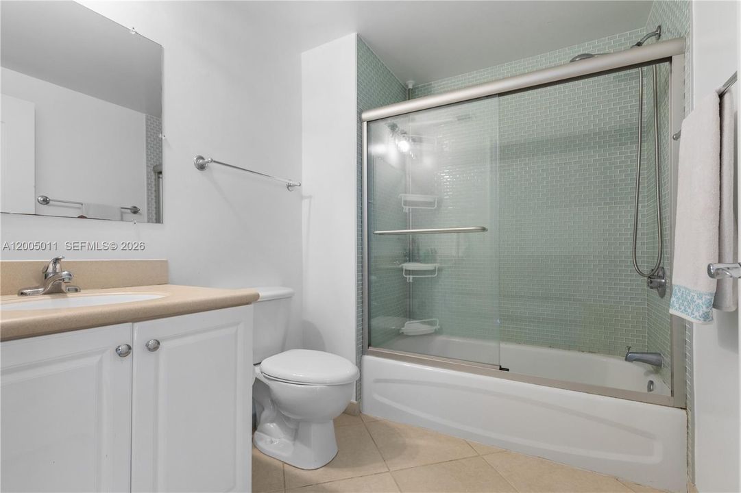 For Sale: $805,000 (3 beds, 2 baths, 1738 Square Feet)