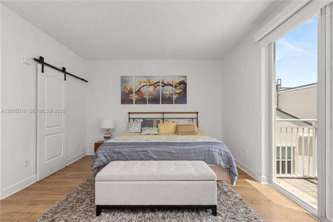 For Sale: $805,000 (3 beds, 2 baths, 1738 Square Feet)