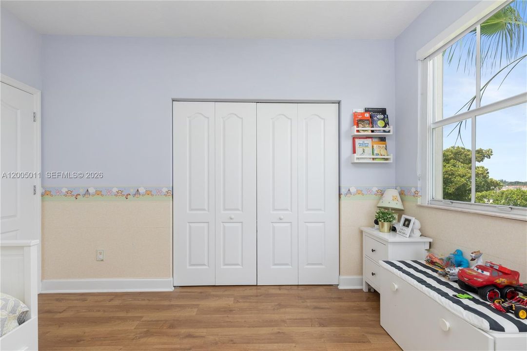 For Sale: $805,000 (3 beds, 2 baths, 1738 Square Feet)