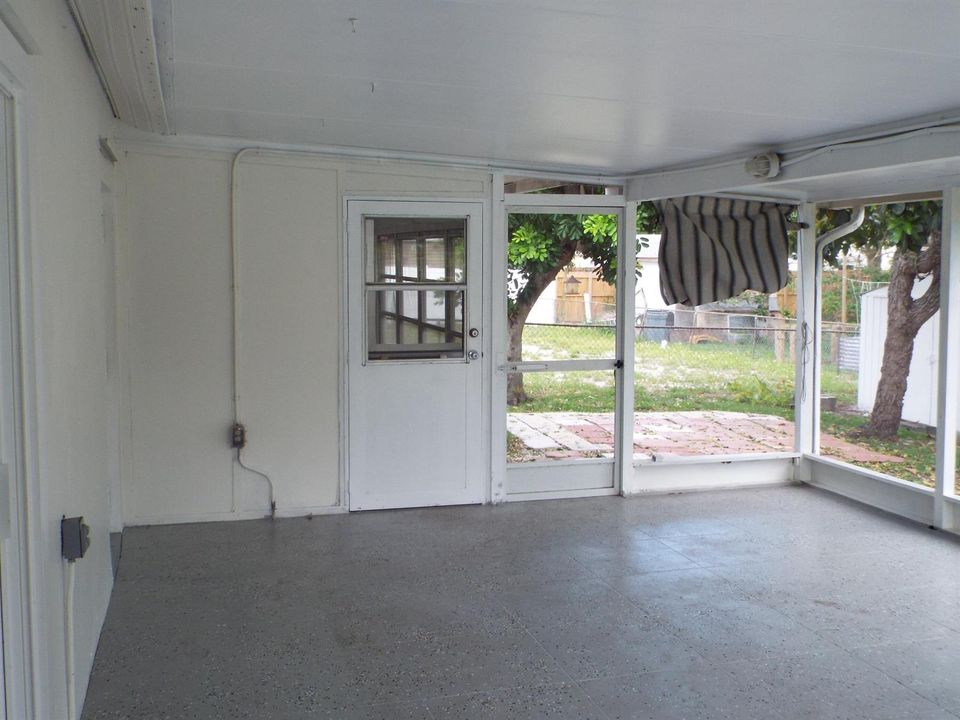 roofed Patio