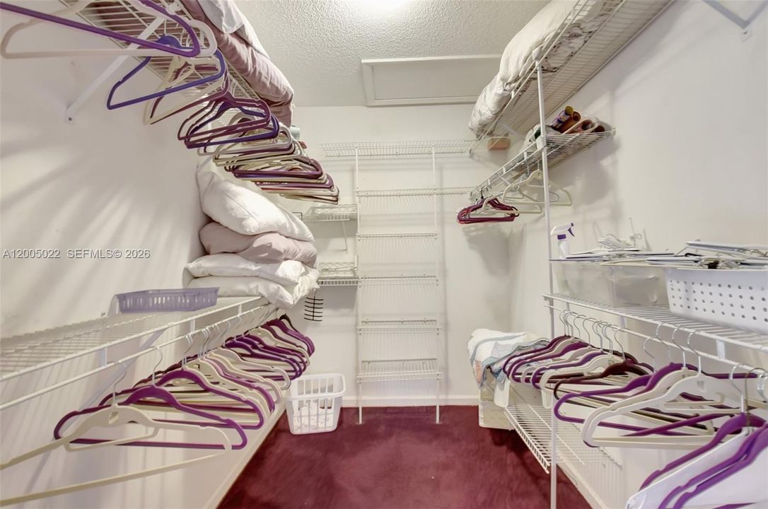 Active With Contract: $4,500 (2 beds, 2 baths, 1722 Square Feet)