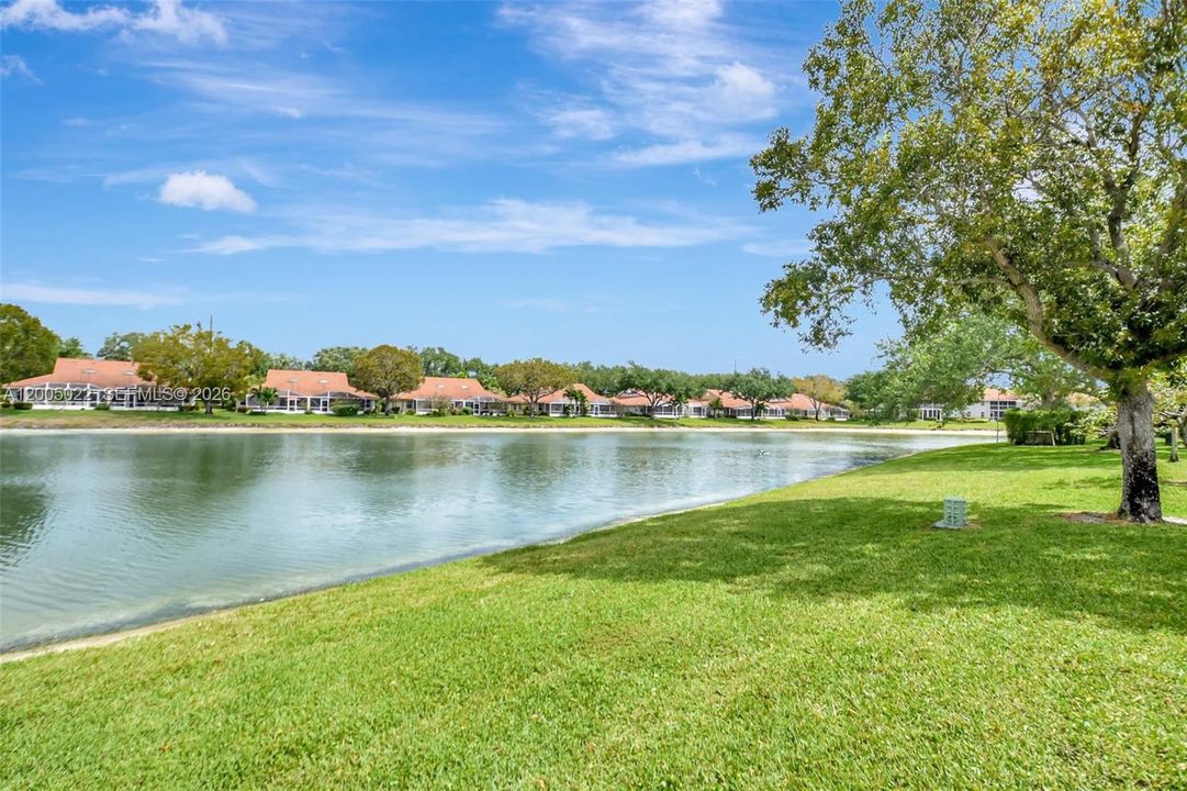 Active With Contract: $4,500 (2 beds, 2 baths, 1722 Square Feet)