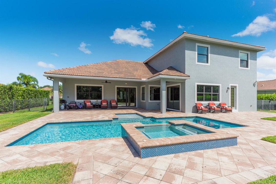 Backyard Pool to house
