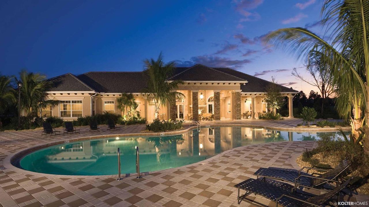 Canopy Creek Clubhouse Pool 2