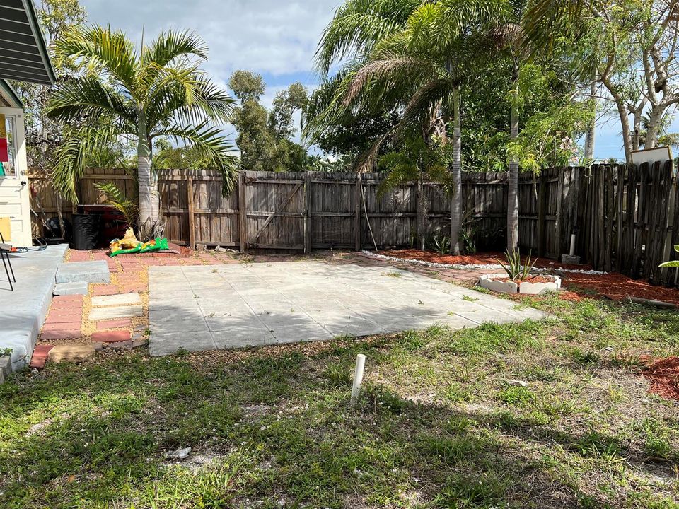 4310 Patio