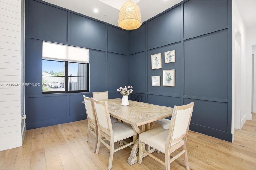 En Venta: $1,620,000 (4 camas, 3 baños, 3184 Pies cuadrados)