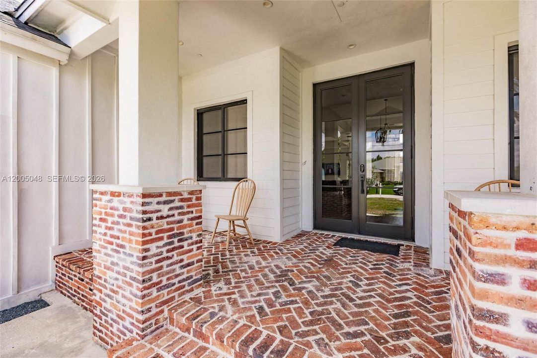 En Venta: $1,620,000 (4 camas, 3 baños, 3184 Pies cuadrados)